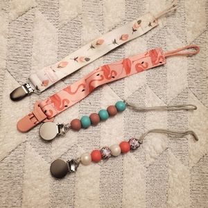 Paci Clips